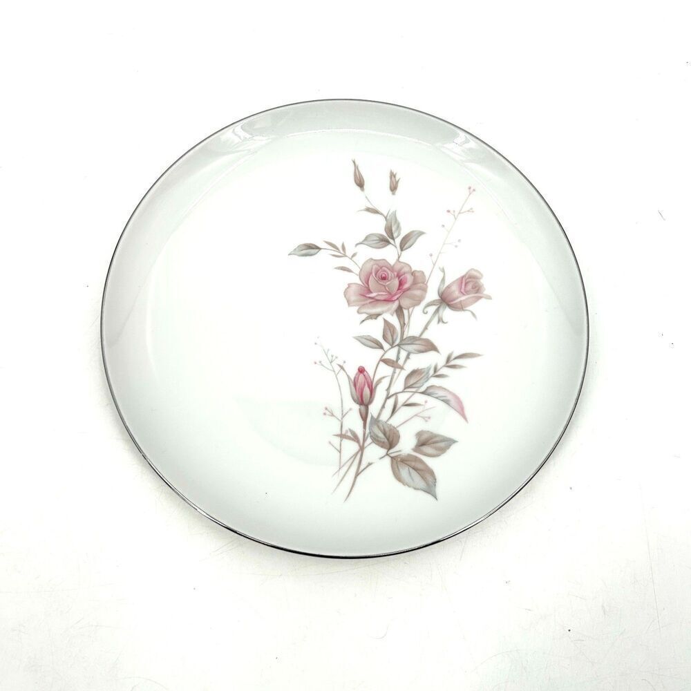 FINE CHINA JAPAN Vintage Laura Dinner Plate White Floral Platinum Trim 10.25"